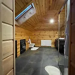 Chalet тіні предків *