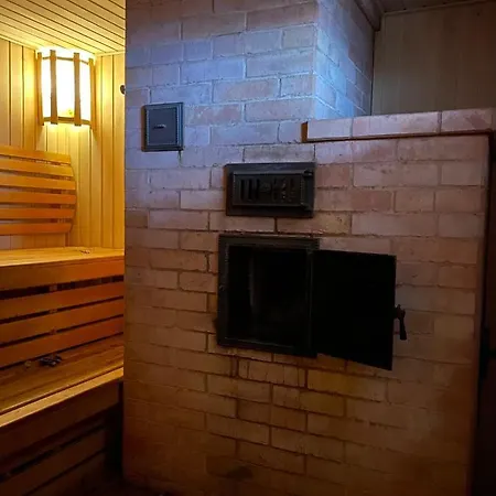 тіні предків Chalet *