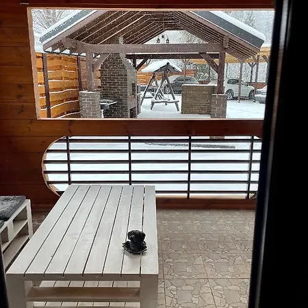 тіні предків Chalet