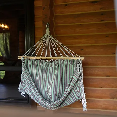 Chalet тіні предків *