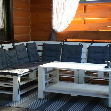 тіні предків בקתה