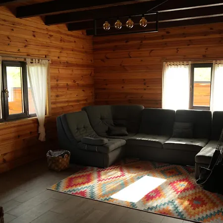 тіні предків Chalet