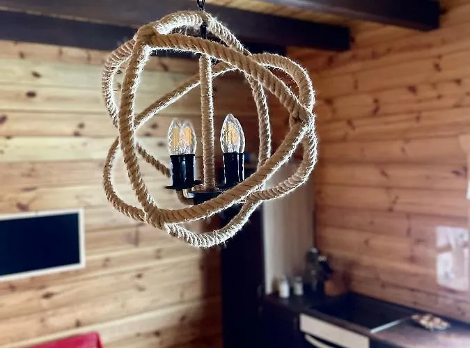 тіні предків Шале
